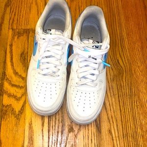 Nike the best shoe out right now eight in condition